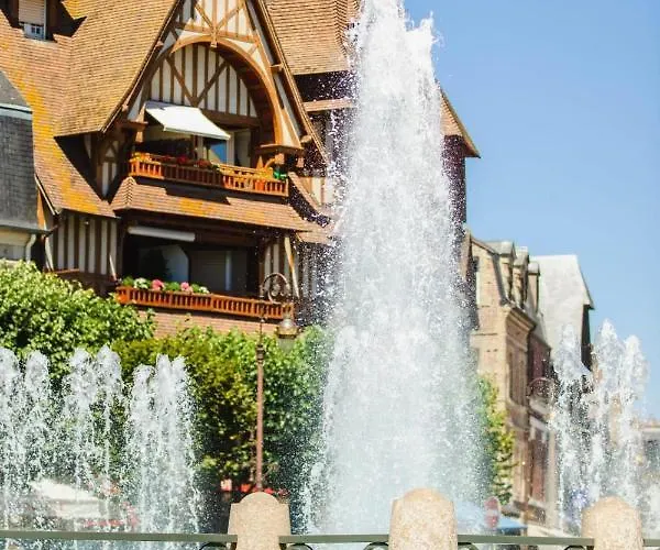 Les Caravelles - Trois Pieces - Centre